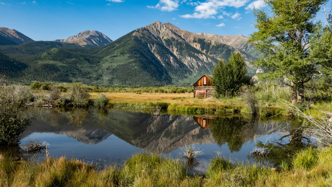 Mountain Reflections — 300-piece jigsaw puzzle