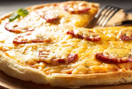 Cheesy Pepperoni Pizza — 200-piece jigsaw puzzle