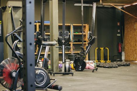 Industrial Gym Space — 400-piece jigsaw puzzle