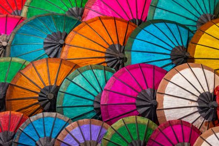 Colorful Parasol Pattern — 300-piece jigsaw puzzle