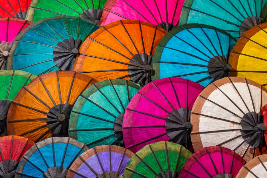 Colorful Parasol Pattern — 300-piece jigsaw puzzle