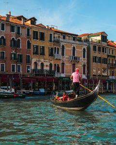 Venetian Gondola Ride — 400-piece jigsaw puzzle