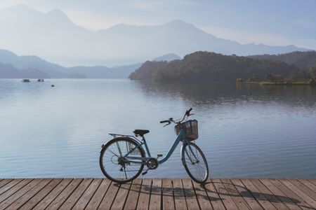 Serenity by the Lake — 400-piece jigsaw puzzle