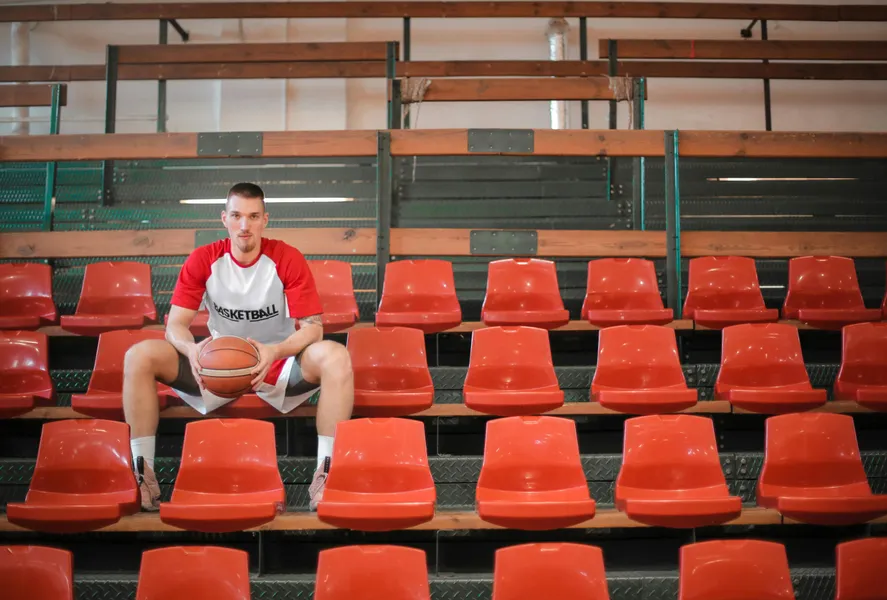 Solitary Basketball Moment — 100-piece jigsaw puzzle