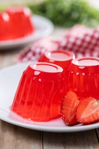 Strawberry Jelly Delight — 500-piece jigsaw puzzle