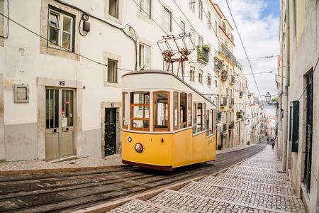 Tram Through Lisbon — 300-piece jigsaw puzzle