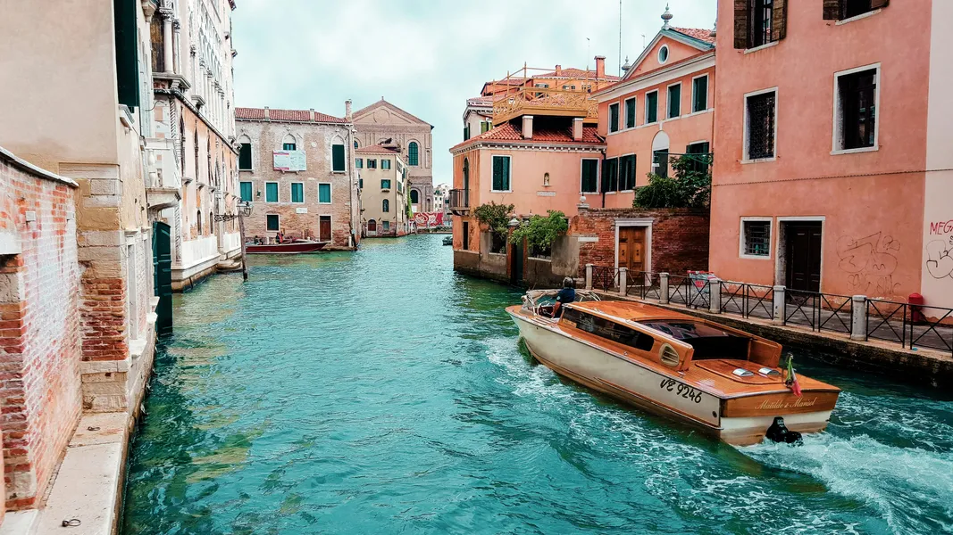Venezianische Kanalfahrt — 400-Teile-Puzzle