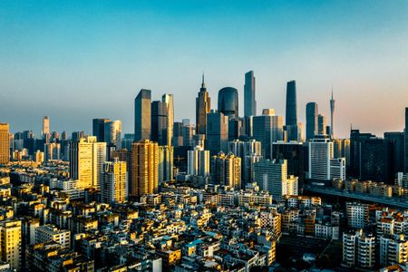 Urban Skyline Glow — 200-piece jigsaw puzzle
