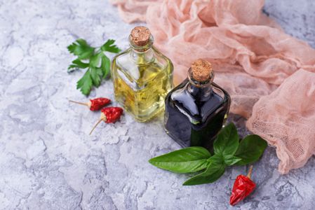 Gourmet Oil and Vinegar — 300-piece jigsaw puzzle