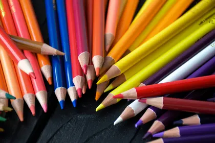 Vibrant Pencil Array — 400-piece jigsaw puzzle